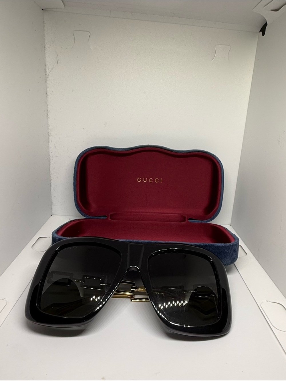 Gucci Oversized sunglasses New